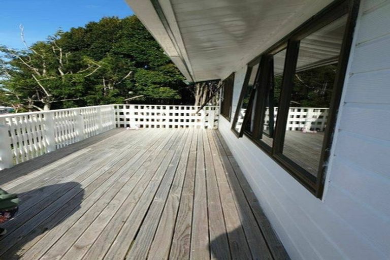 Photo of property in 9 Braund Place, Glenfield, Auckland, 0629