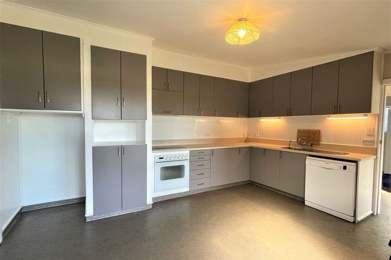 Photo of property in 36 Saint Catherine Street, Kaitangata, 9210