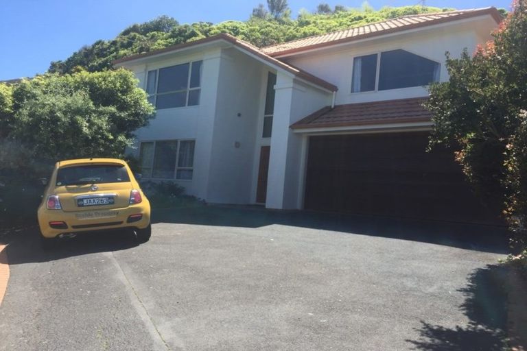 Photo of property in 6 Kapil Grove, Khandallah, Wellington, 6035