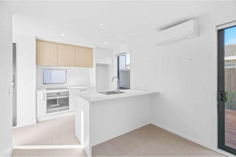 Photo of property in 3/51 Laurence Street, Waltham, Christchurch, 8011