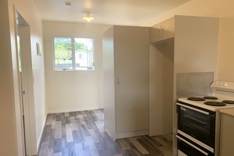 Photo of property in 15/242 Great North Road, Henderson, Auckland, 0612