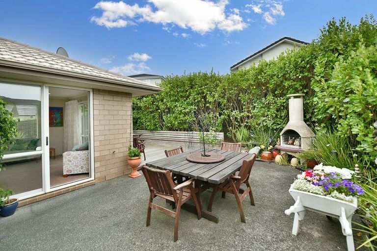 Photo of property in 1 Flavell Drive, Orewa, 0931