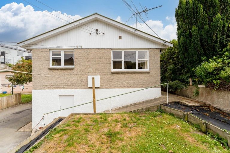 Photo of property in 2a Longwood Avenue, Mornington, Dunedin, 9011