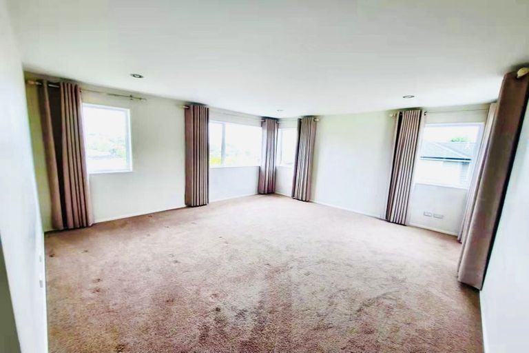 Photo of property in 4a Marina View Drive, West Harbour, Auckland, 0618