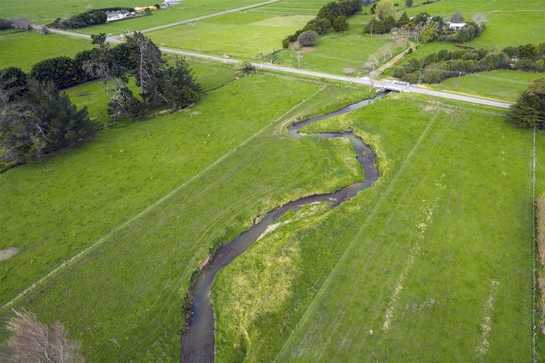Photo of property in 193 Te Horo Hautere Cross Road, Hautere, Otaki, 5582