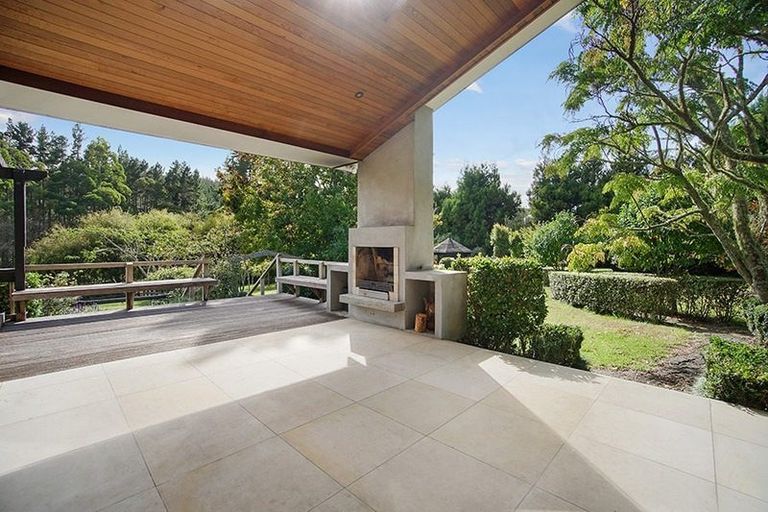 Photo of property in 35 Croft Lane, Riverhead, Albany, 0793