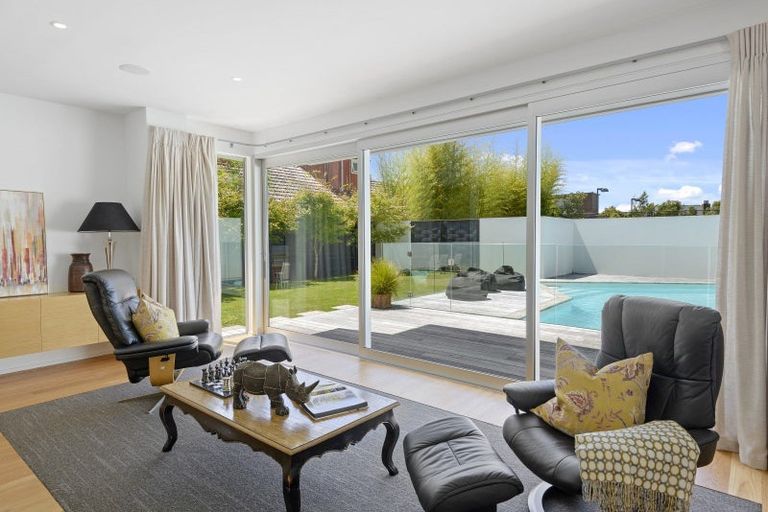 Photo of property in 74b Clyde Road, Ilam, Christchurch, 8041