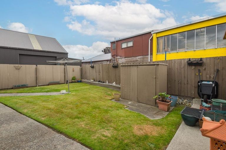 Photo of property in 8 Hart Street, Woolston, Christchurch, 8023