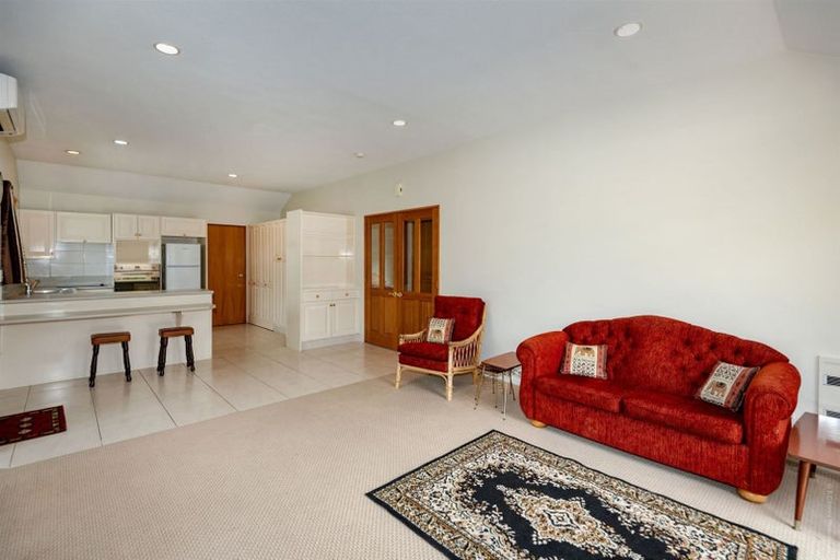 Photo of property in 2/252 Mairehau Road, Burwood, Christchurch, 8083
