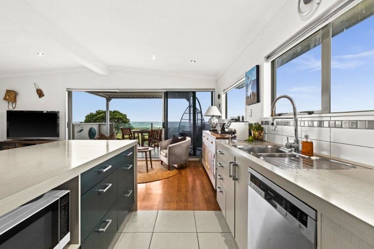 Photo of property in 1/7 The Esplanade, Westshore, Napier, 4110