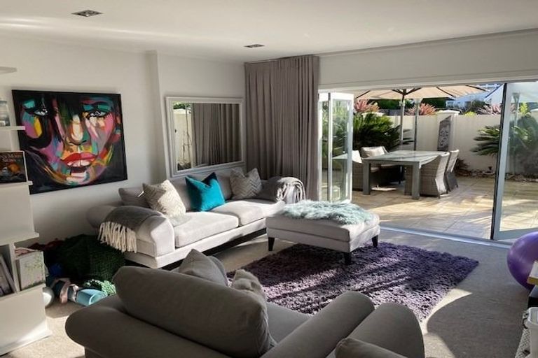 Photo of property in 1/11 Cecil Road, Milford, Auckland, 0620