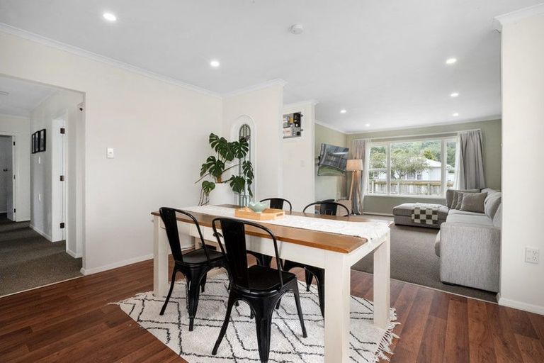 Photo of property in 42 Donnelley Drive, Wainuiomata, Lower Hutt, 5014