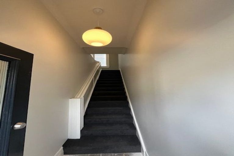 Photo of property in 18 Portland Crescent, Thorndon, Wellington, 6011