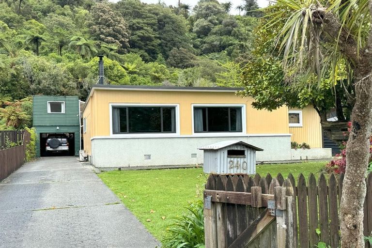 Photo of property in 240 Marsden Road, Greymouth, 7805