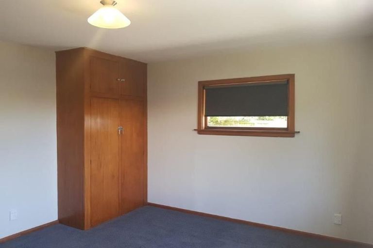 Photo of property in 71 Bretts Road, St Albans, Christchurch, 8052