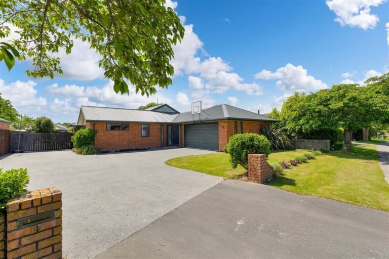 Photo of property in 16 Golding Avenue, Rangiora, 7400