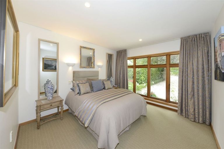 Photo of property in 8 Crichton Terrace, Cashmere, Christchurch, 8022