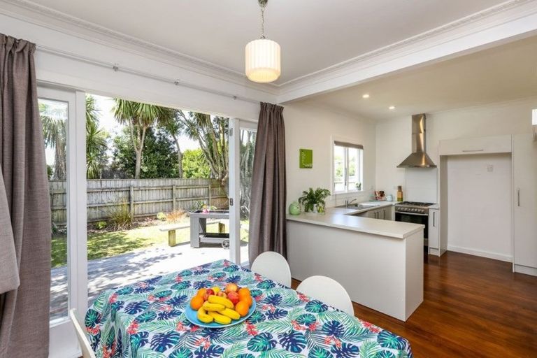 Photo of property in 19a Ropiha Street, Fitzroy, New Plymouth, 4312