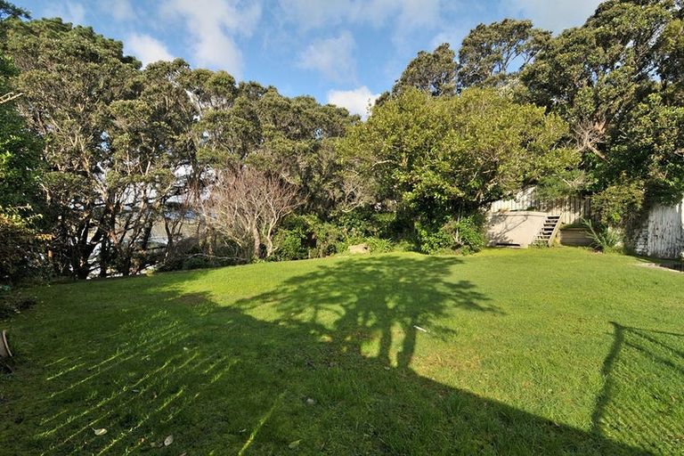 Photo of property in 35 Beacon Hill Road, Strathmore Park, Wellington, 6022