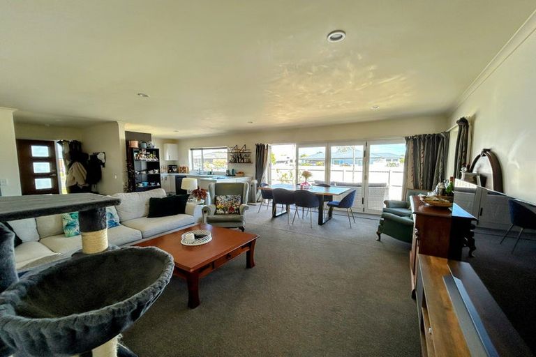 Photo of property in 10 Wescombe Grove, Feilding, 4702