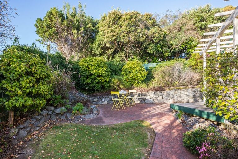 Photo of property in 17 Leeward Drive, Whitby, Porirua, 5024