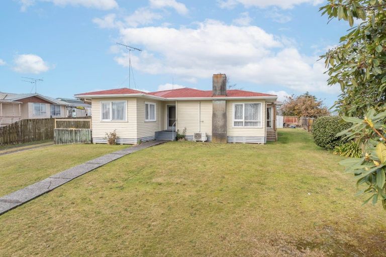 Photo of property in 19 Cairngorm Place, Tokoroa, 3420