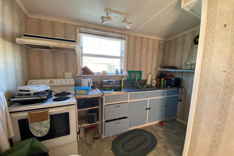 Photo of property in 96 King Edward Street, Eltham, 4322