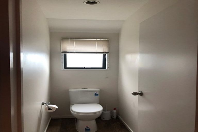 Photo of property in 2/165 Peverel Street, Riccarton, Christchurch, 8041