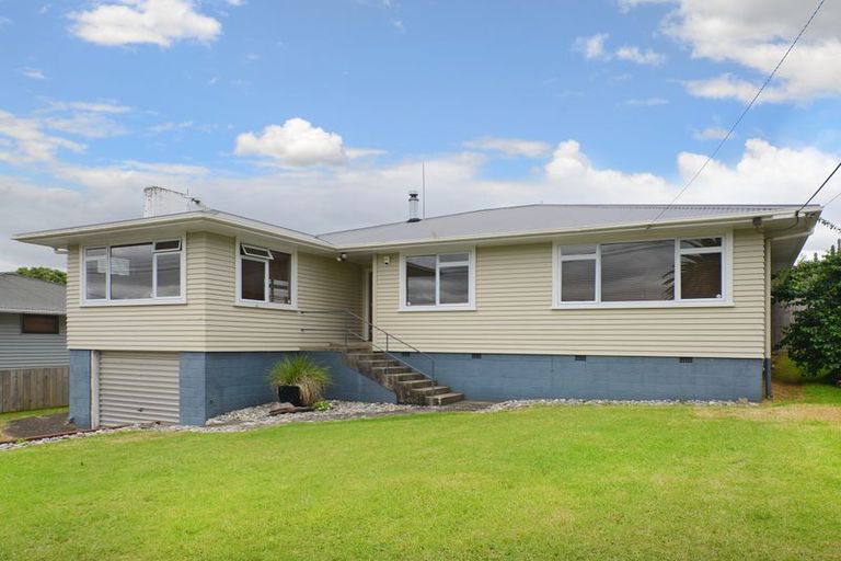 Photo of property in 12 Cambridge Street, Te Kamo, Whangarei, 0112
