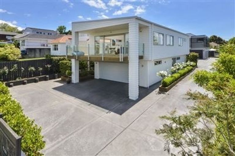 Photo of property in 72 Francis Street, Hauraki, Auckland, 0622