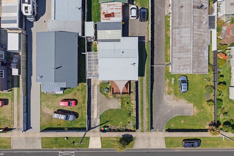 Photo of property in 9a Kawaha Point Road, Fairy Spring, Rotorua, 3015