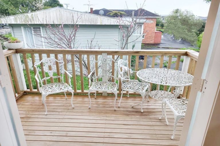 Photo of property in 25 Holly Street, Avondale, Auckland, 1026