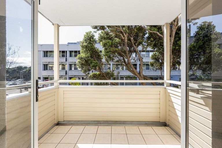 Photo of property in Marrakech Cafe, 35/305 Evans Bay Parade, Hataitai, Wellington, 6021