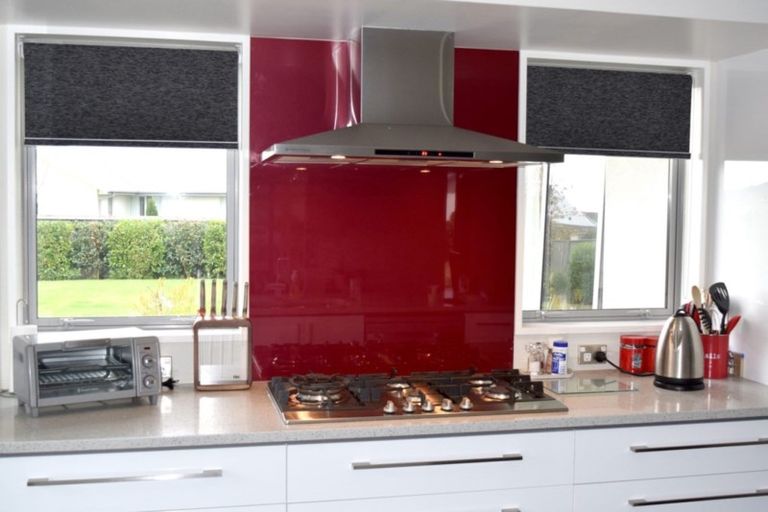 Photo of property in 6 Jacqueline Drive, West Melton, 7618