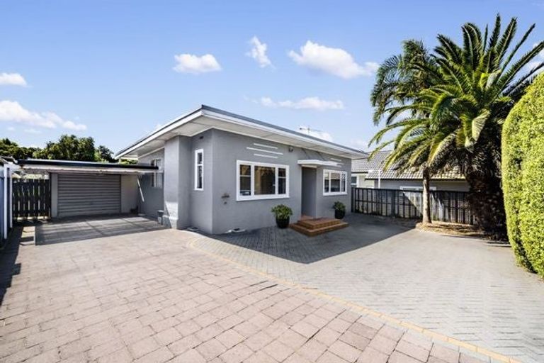 Photo of property in 54 Abbotts Way, Remuera, Auckland, 1050