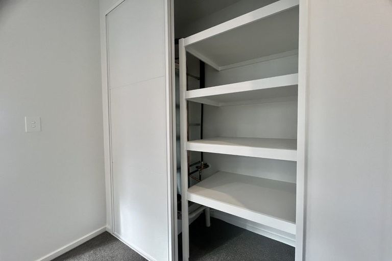 Photo of property in 1 Oakvale Lane, Halswell, Christchurch, 8025