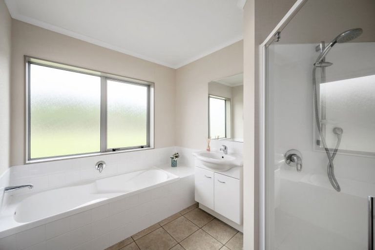 Photo of property in 41 Pukeko Way, Kinloch, Taupo, 3377