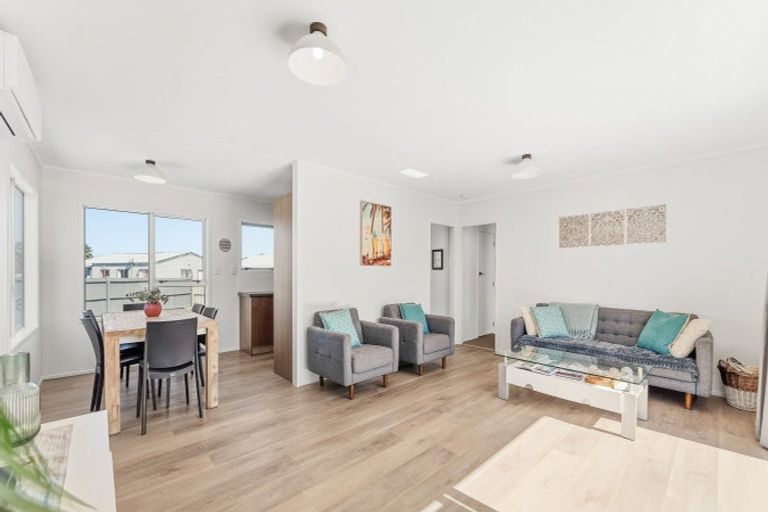 Photo of property in 16 Girven Road, Mount Maunganui, 3116