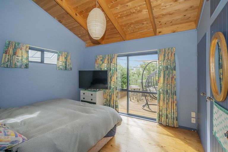 Photo of property in 15 Pipi Dune, Whitianga, 3510