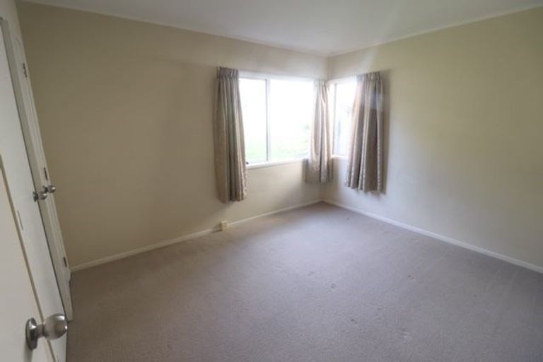 Photo of property in 4a Branston Avenue, Browns Bay, Auckland, 0630
