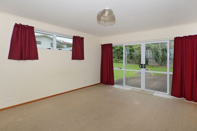 Photo of property in 12 Cambridge Street, Te Kamo, Whangarei, 0112