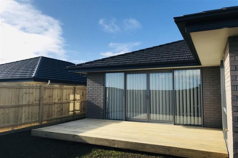 Photo of property in 8 Rainsford Road, Pukekohe, 2120