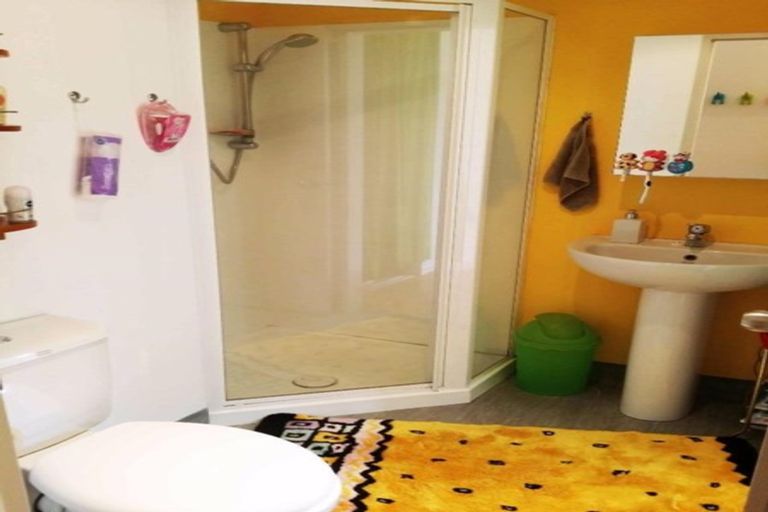 Photo of property in Scotia Tower Apartments, 2f/8 Scotia Place, Auckland Central, Auckland, 1010