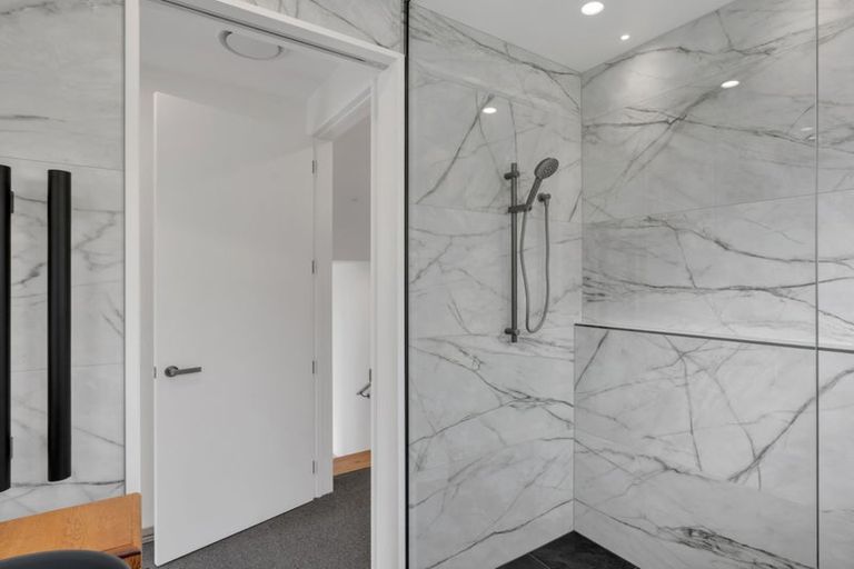 Photo of property in 13 Round Hill Rise, Cracroft, Christchurch, 8022