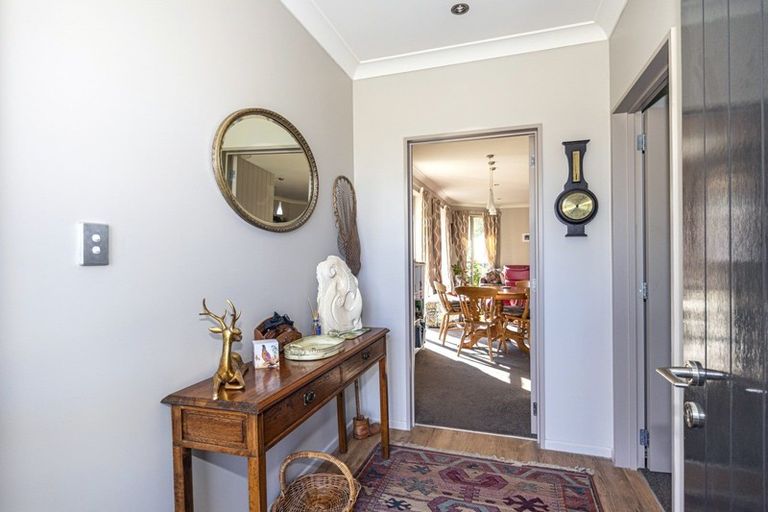 Photo of property in 40 Tancred Street, Geraldine, 7930