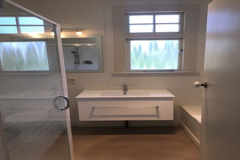 Photo of property in 78 Upland Road, Kelburn, Wellington, 6012