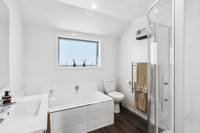 Photo of property in 10 Gallipoli Place, Paraparaumu, 5032