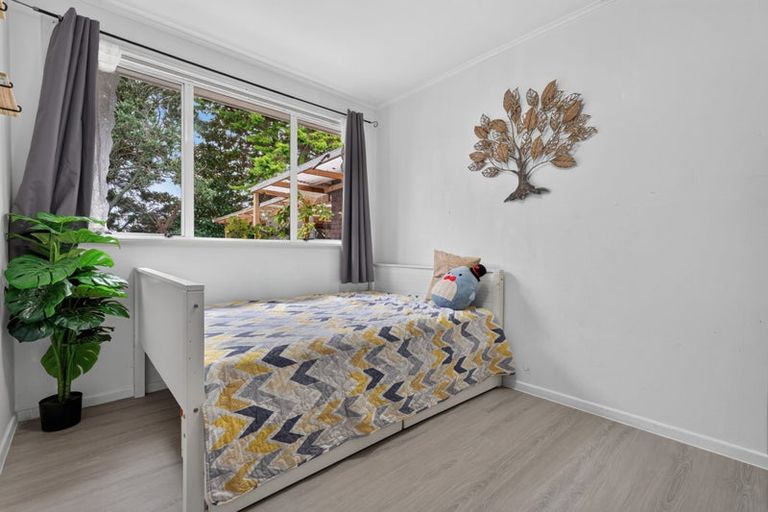 Photo of property in 209b Edmonton Road, Te Atatu South, Auckland, 0610