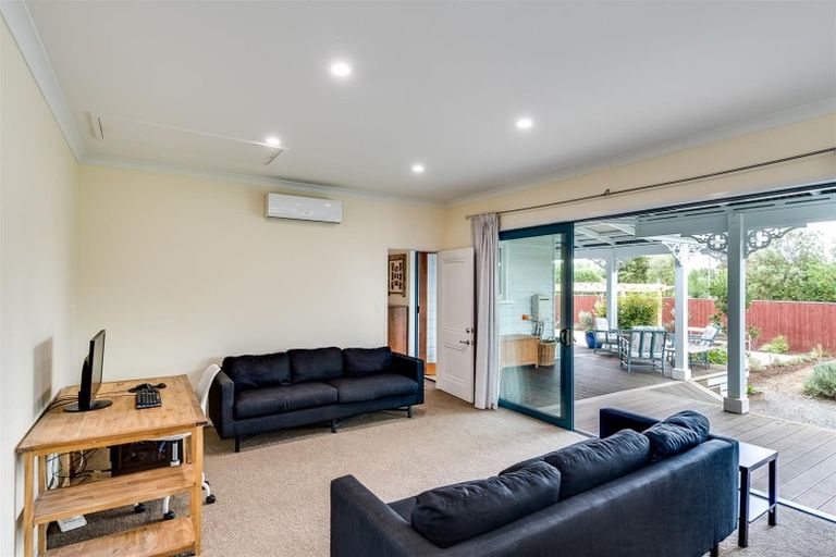 Photo of property in 44 Mcgreevy Street, Waipawa, 4210
