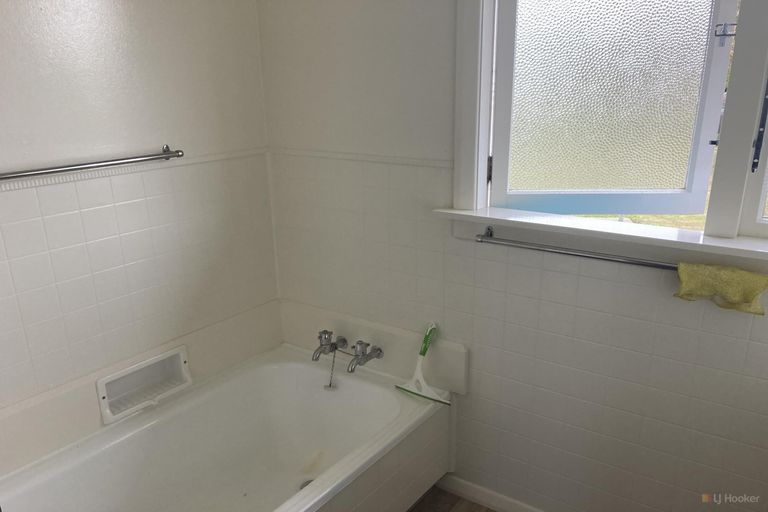 Photo of property in 4 Carlisle Street, Waimate, 7924